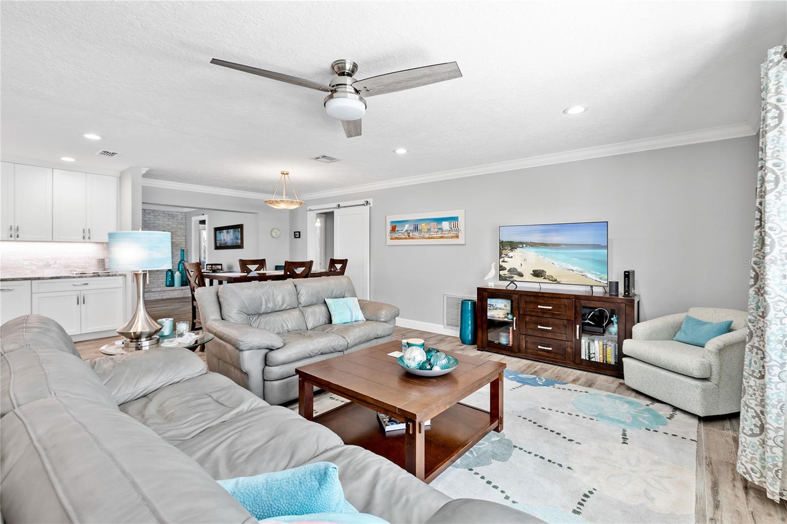VENEZIA PARK REP - Residential