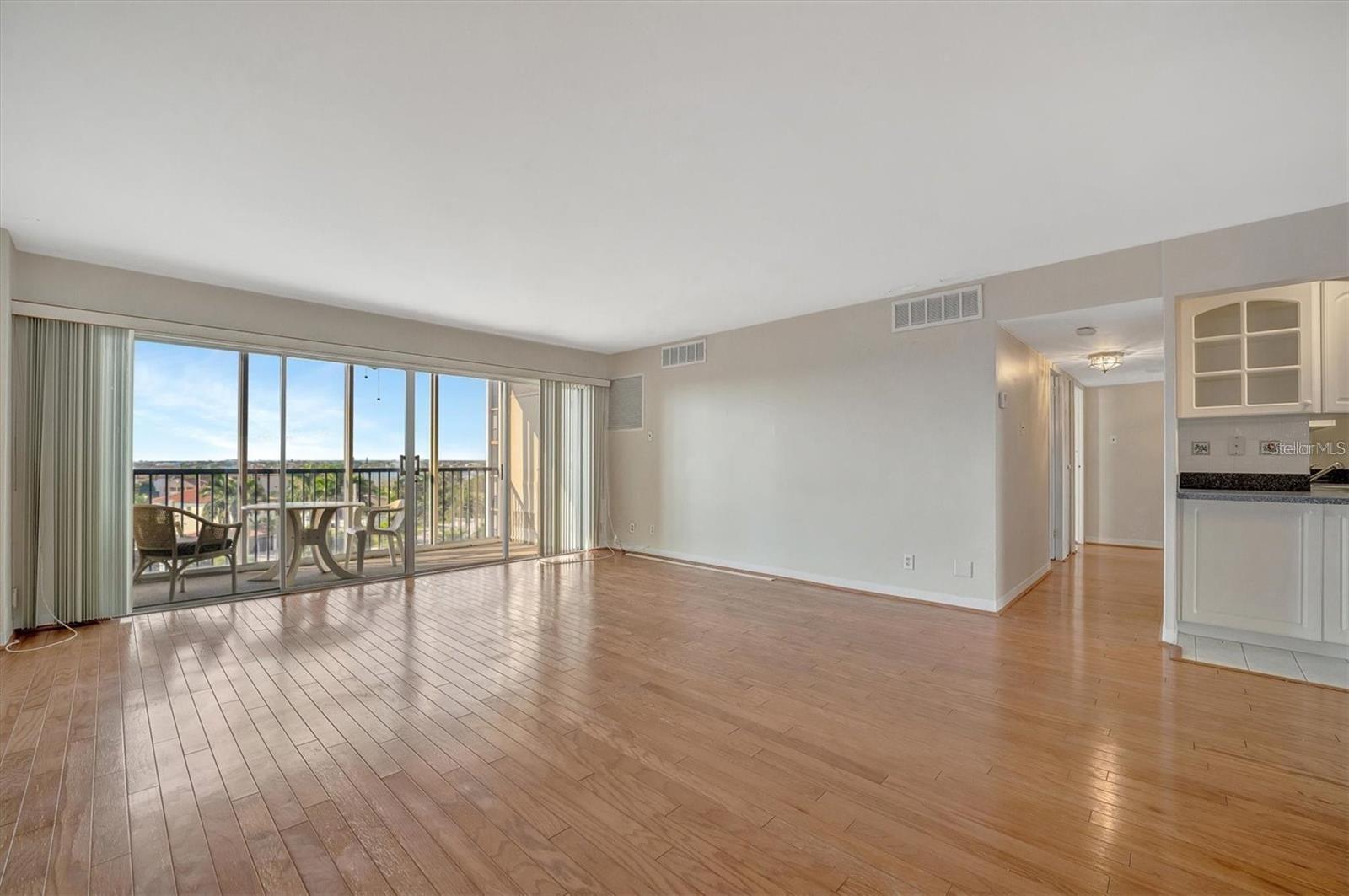 10355 PARADISE BOULEVARD 502