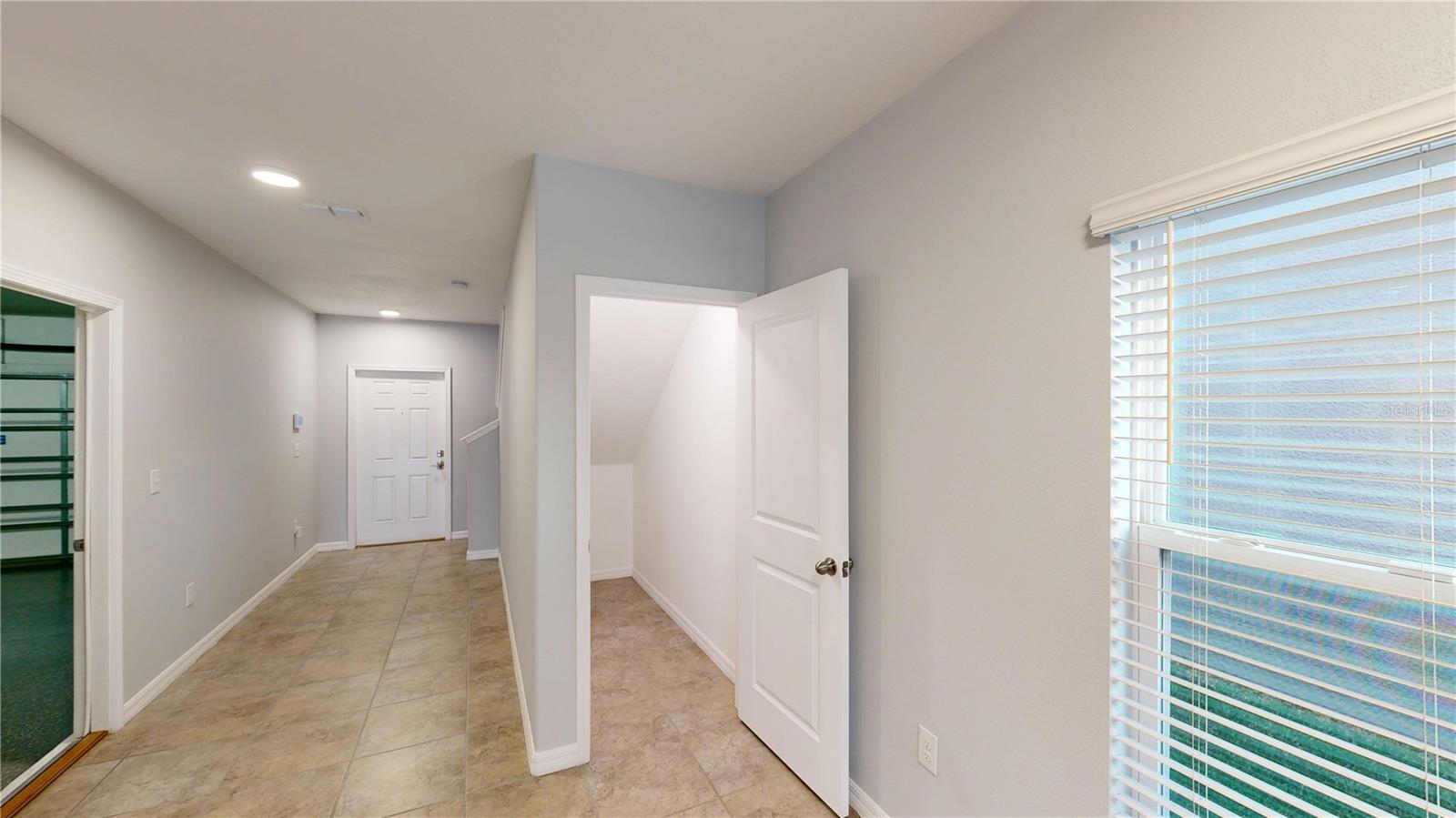 SUNSHINE VILLAGE PH 3B - Residential Lease