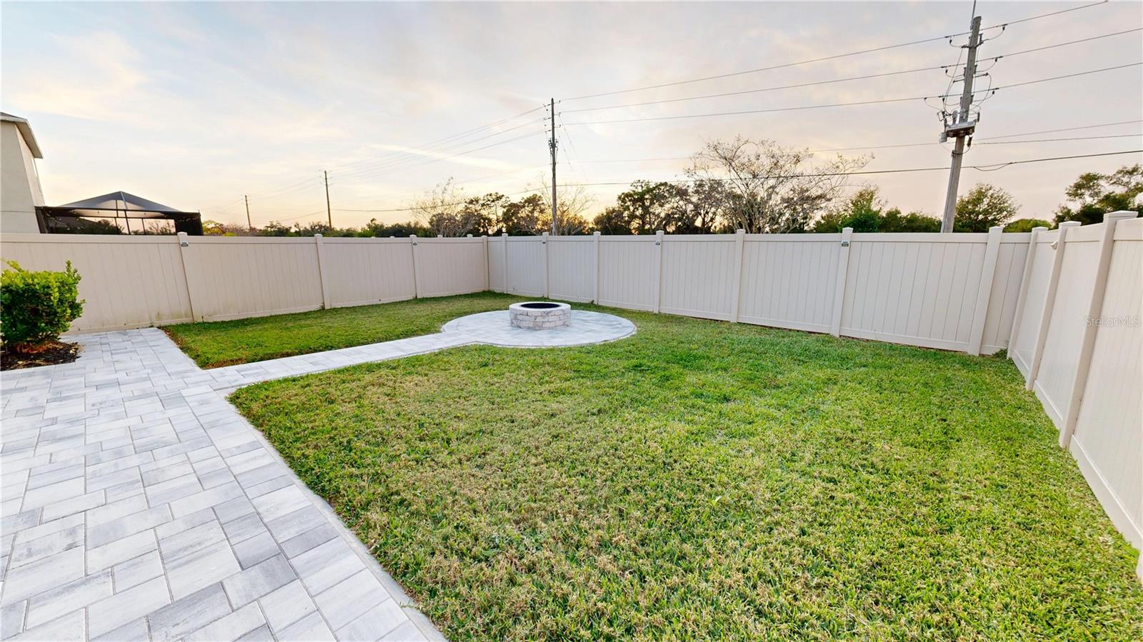 SUNSHINE VILLAGE PH 3B - Residential Lease