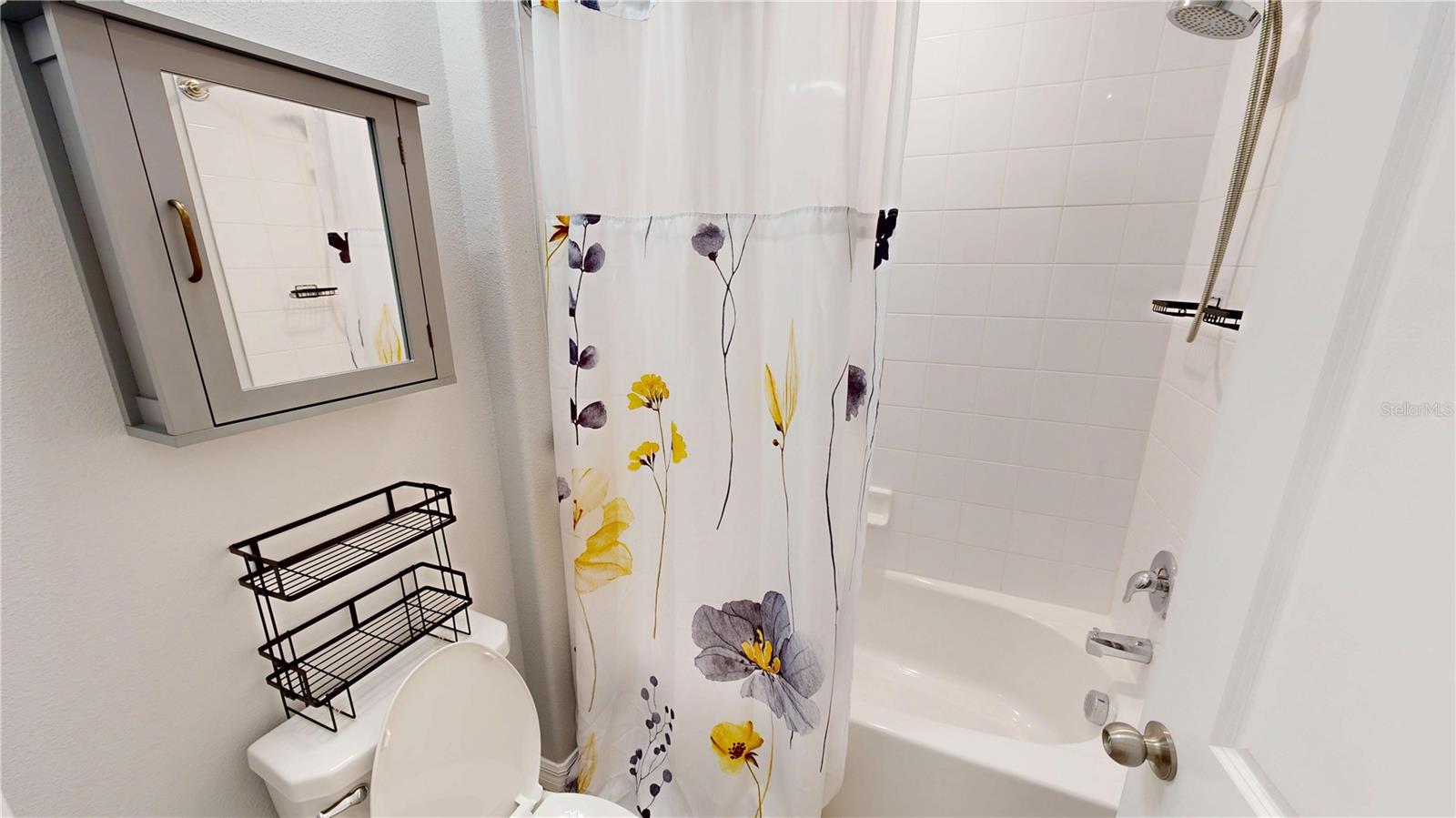 SUNSHINE VILLAGE PH 3B - Residential Lease