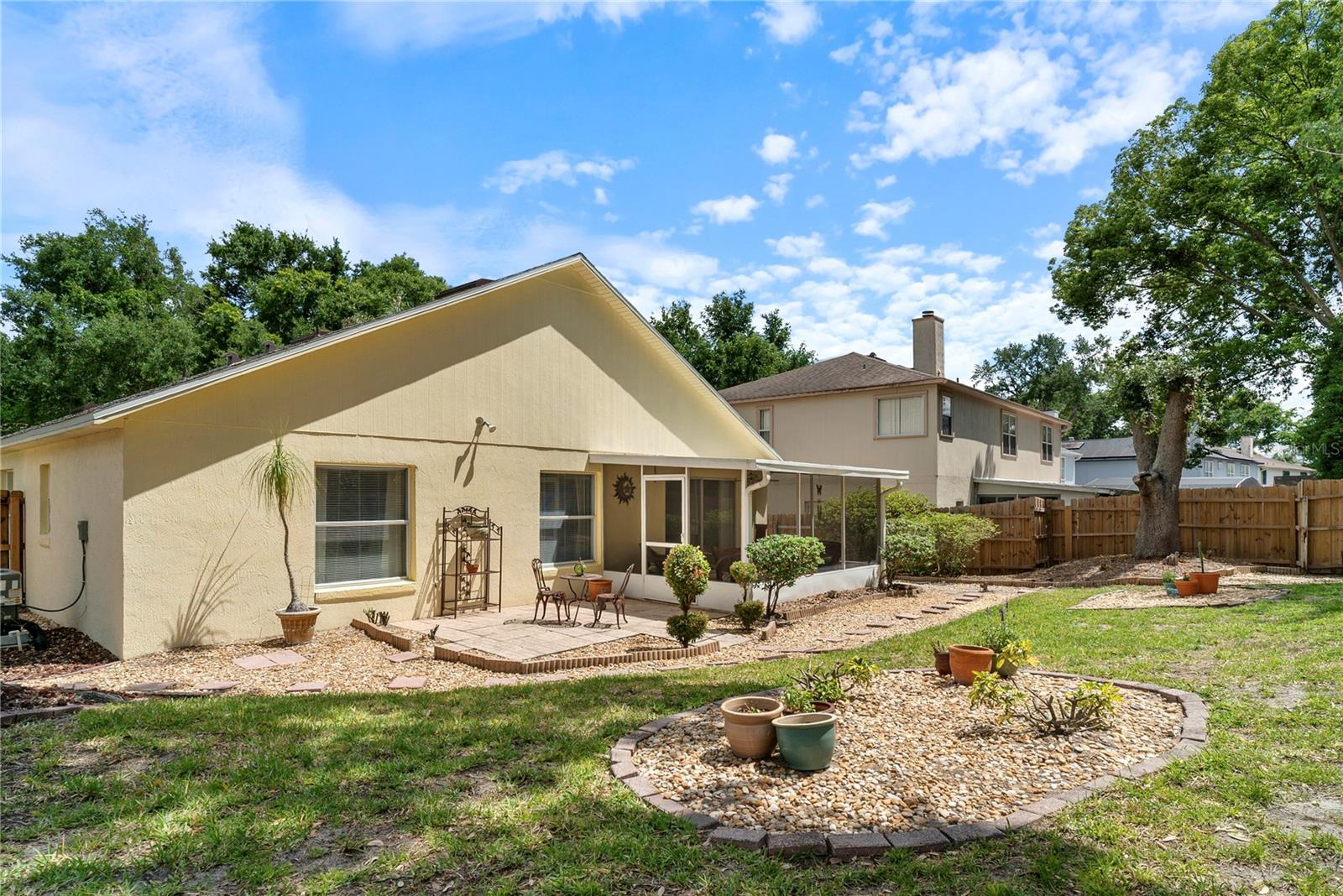 SILVER GLEN - Residential