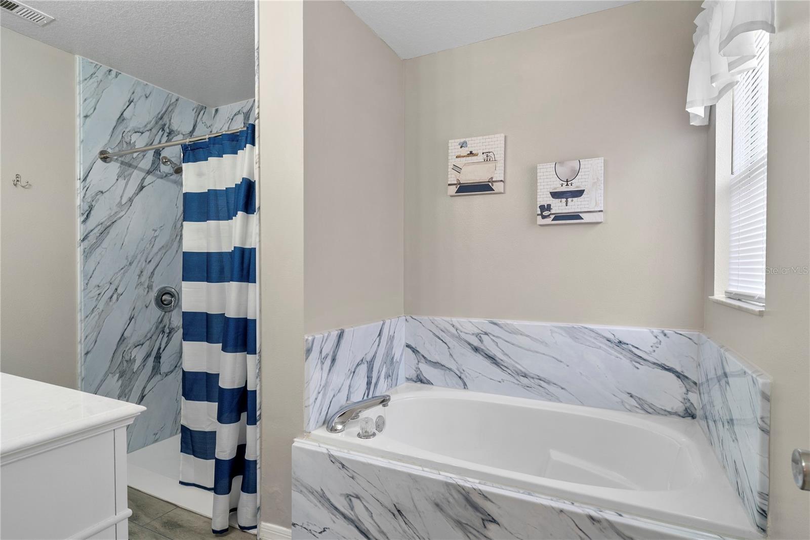 SILVER GLEN - Residential