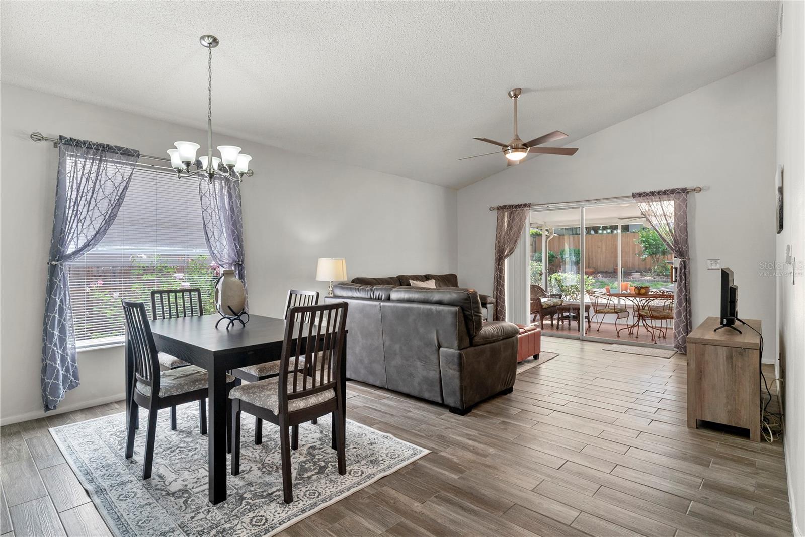 SILVER GLEN - Residential