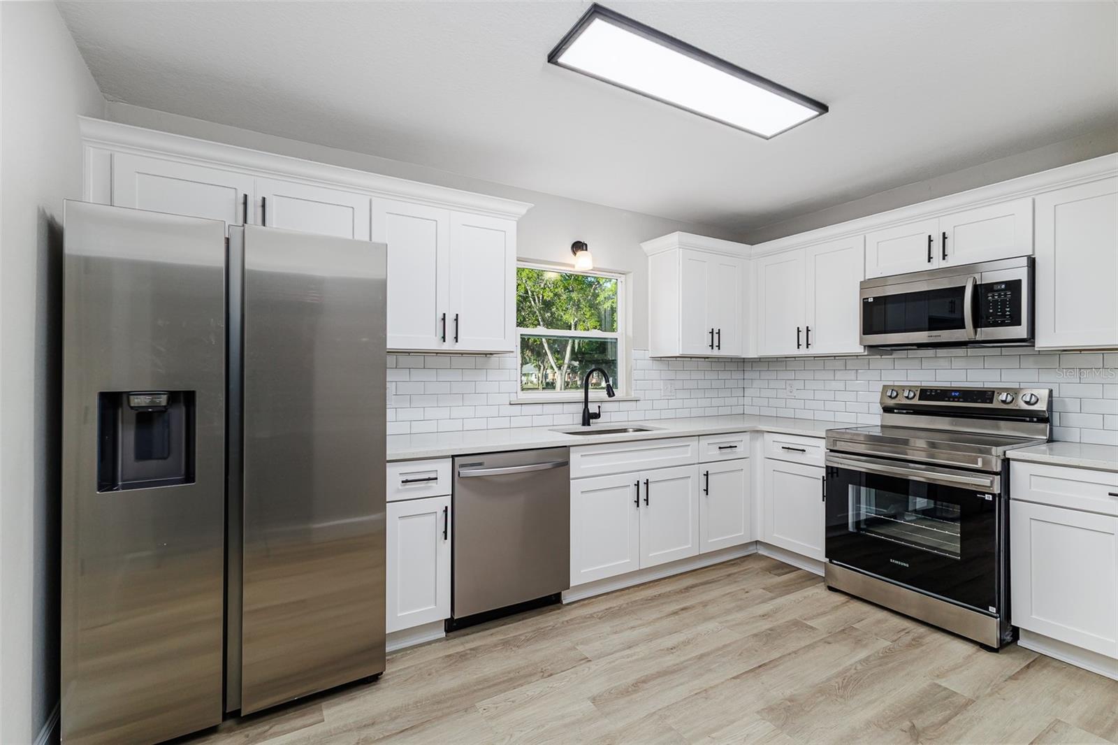 CODINGTON LAKE ALFRED - Residential