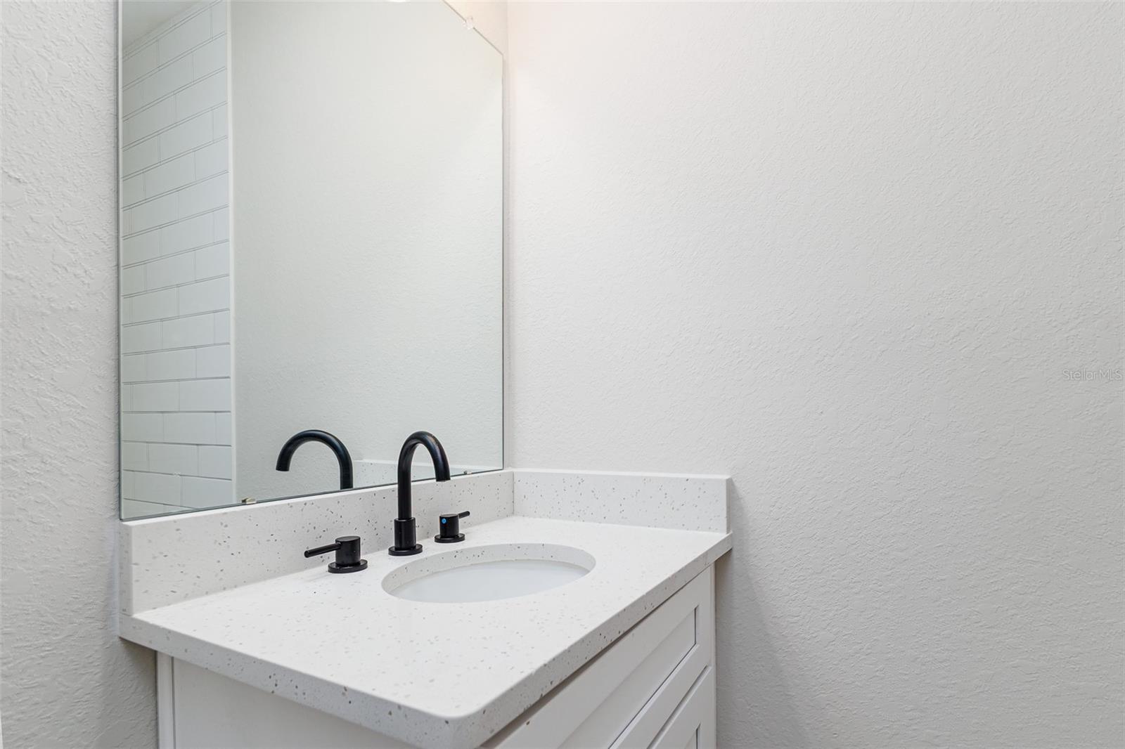 CODINGTON LAKE ALFRED - Residential