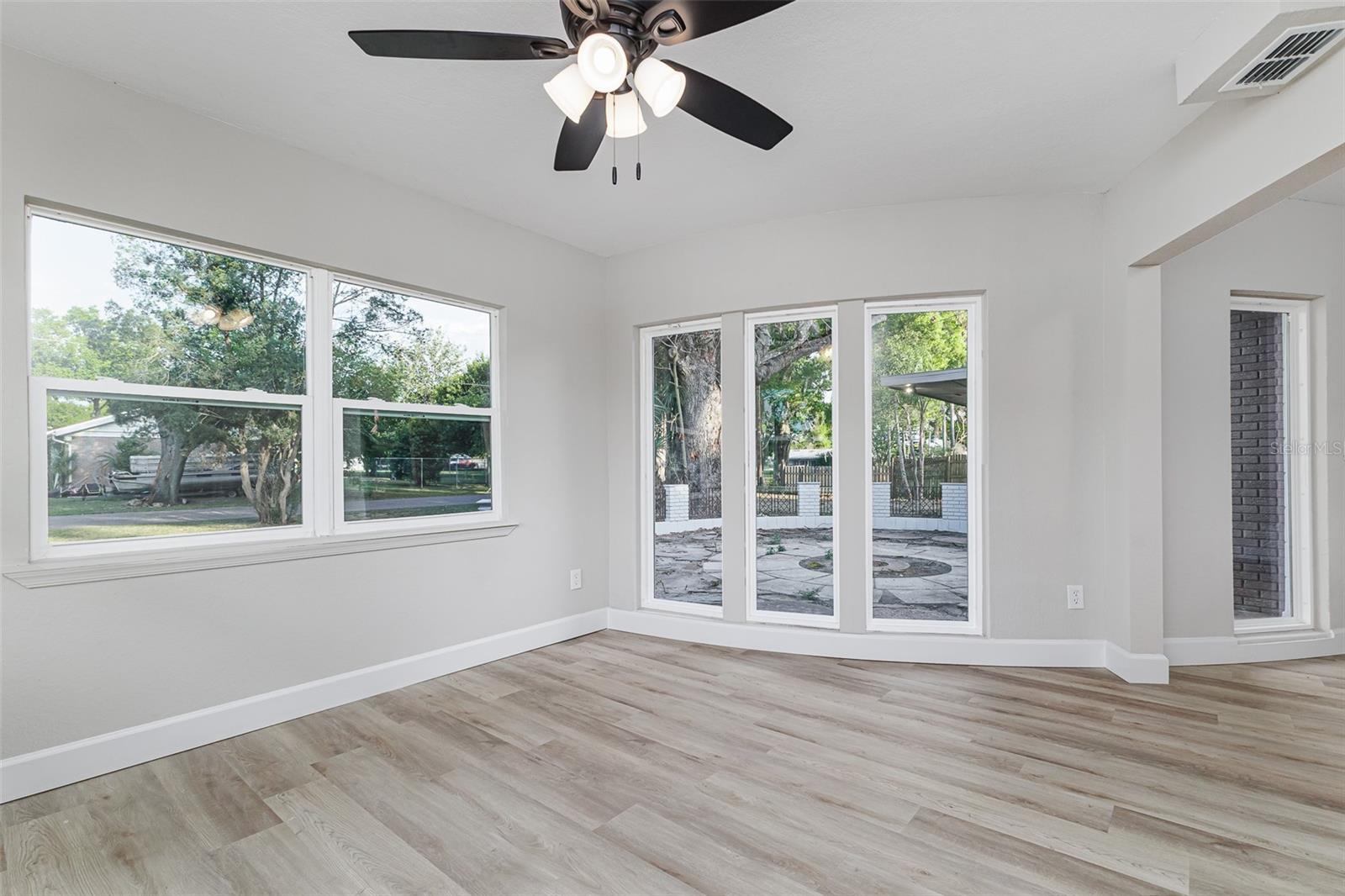 CODINGTON LAKE ALFRED - Residential