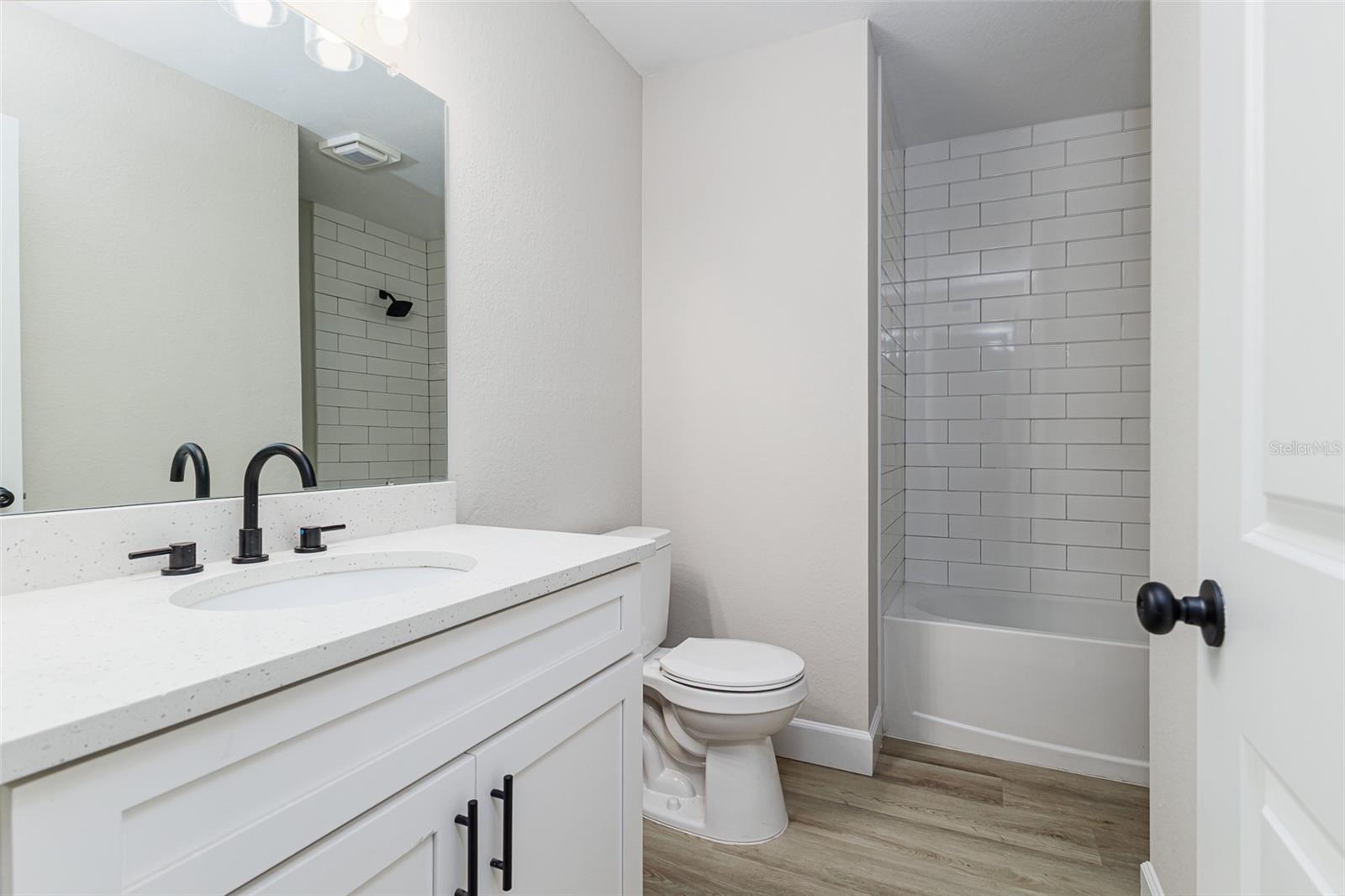 CODINGTON LAKE ALFRED - Residential