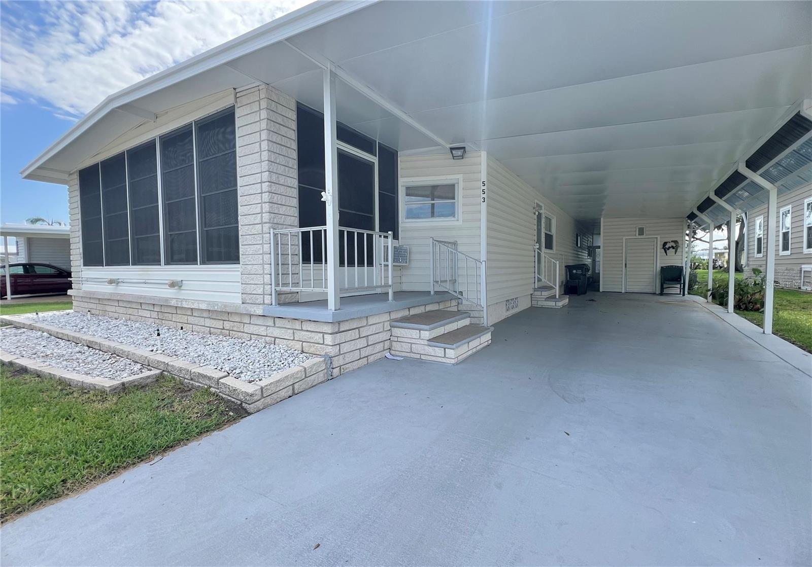 1100 BELCHER ROAD S 553