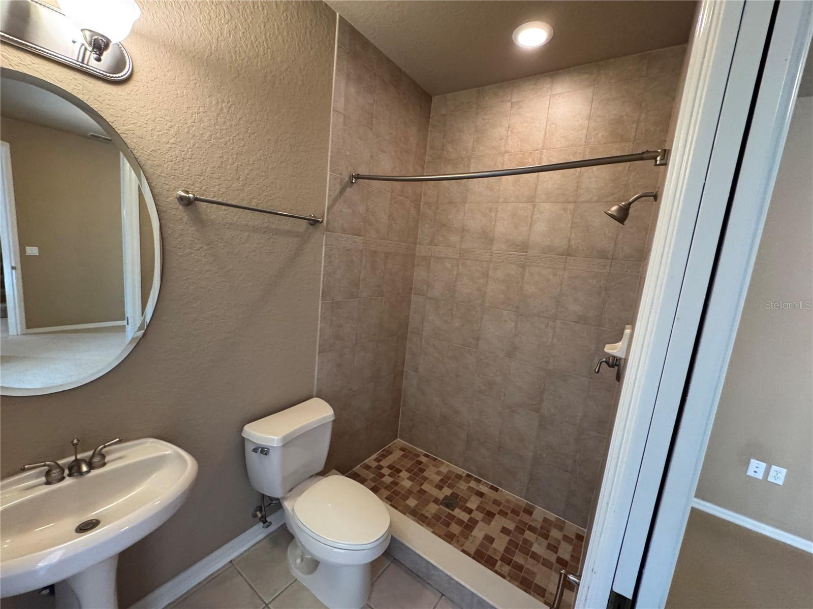 FOUNTAINS/RIO PINAR - Residential Lease