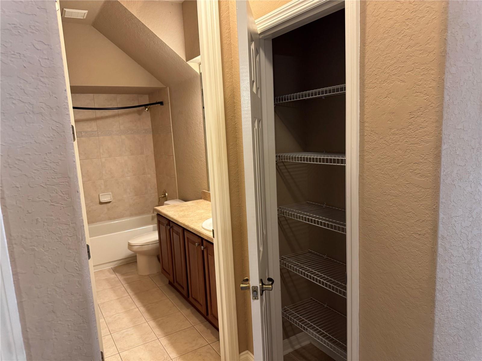 FOUNTAINS/RIO PINAR - Residential Lease