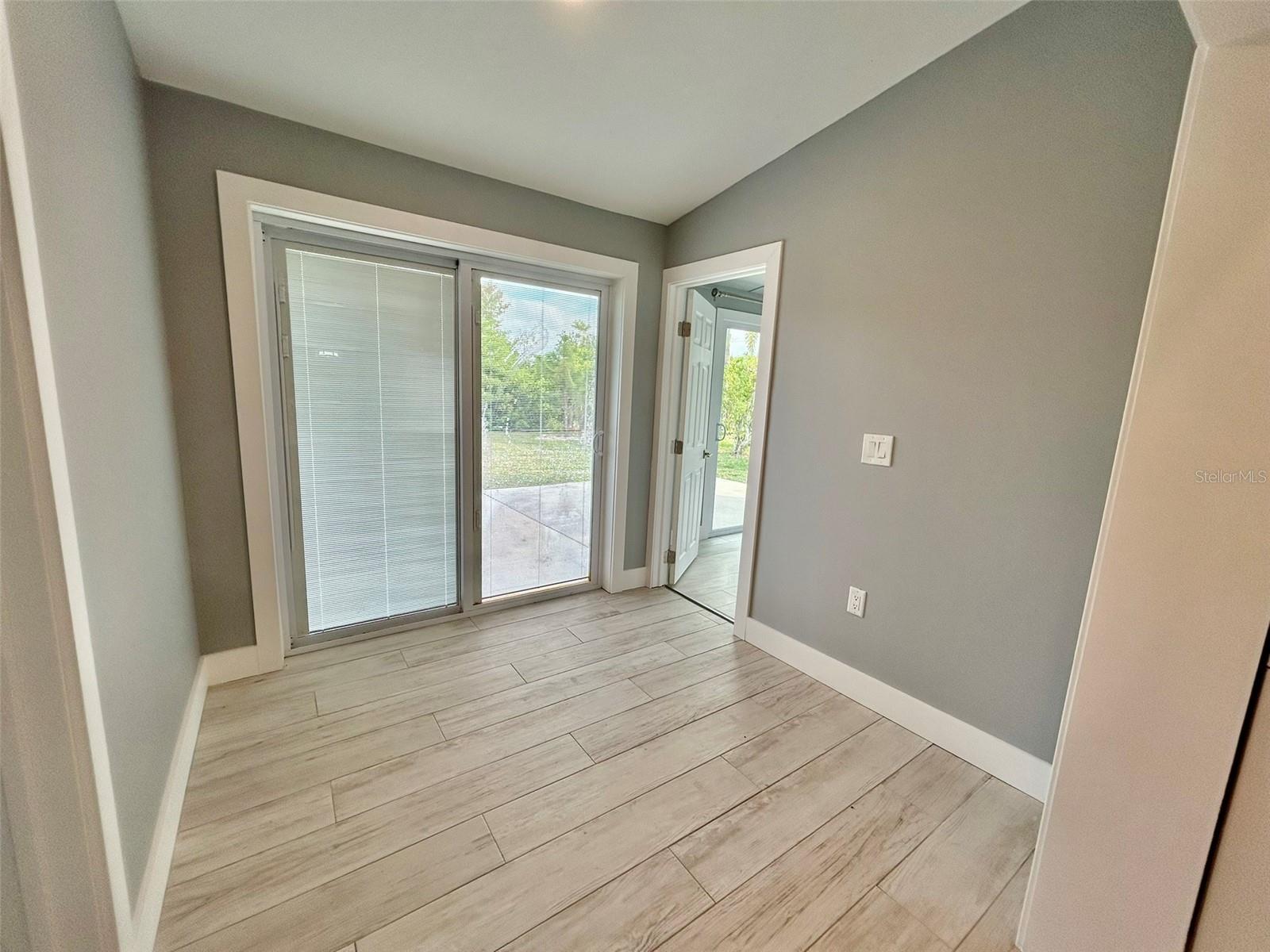 CHARLOTTE PARK - Residential Lease