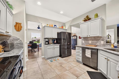 Tiny photo for 13233 SE 91st Court Road, Summerfield, FL 34491 (MLS # OM734579)