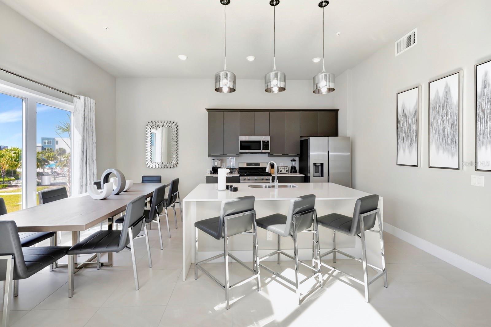 SPECTRUM AT REUNION CONDO PH 5A & 5B - Residential Lease