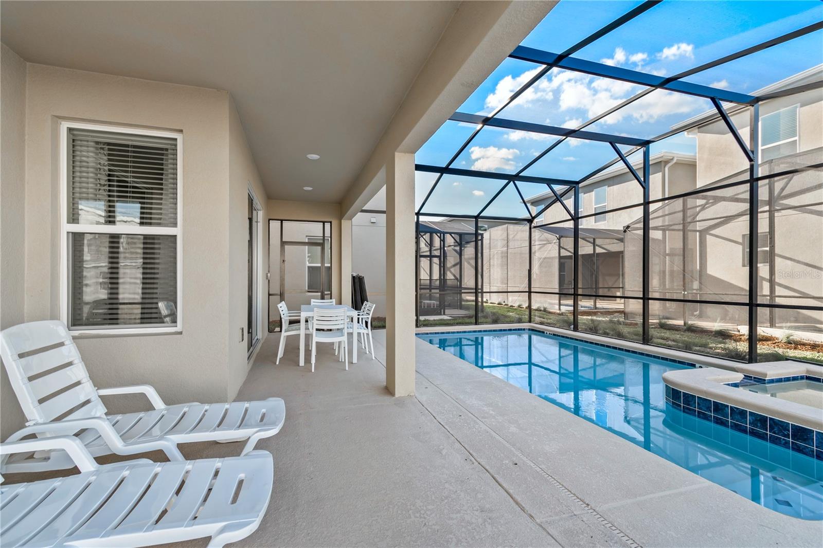 COVE AT STOREY LAKE 4 - Residential