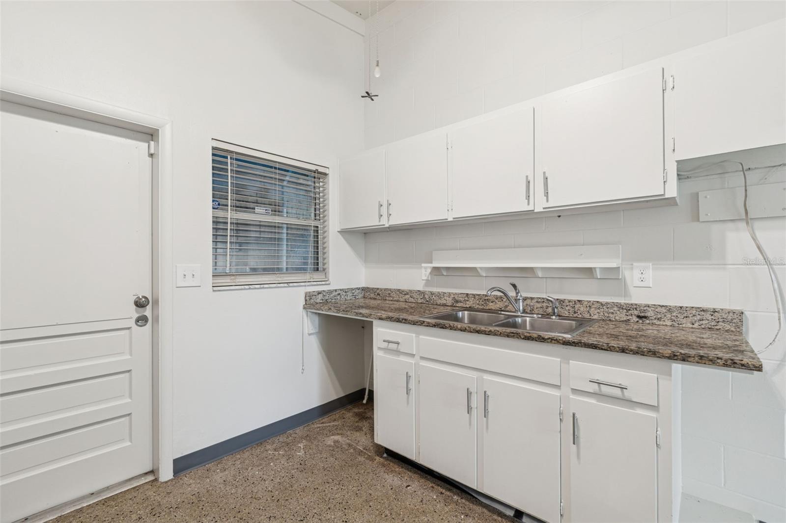 TEMPLE TERRACES - Residential