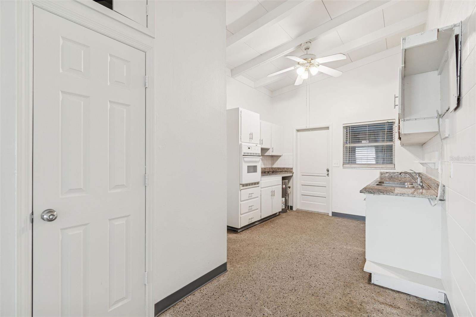 TEMPLE TERRACES - Residential