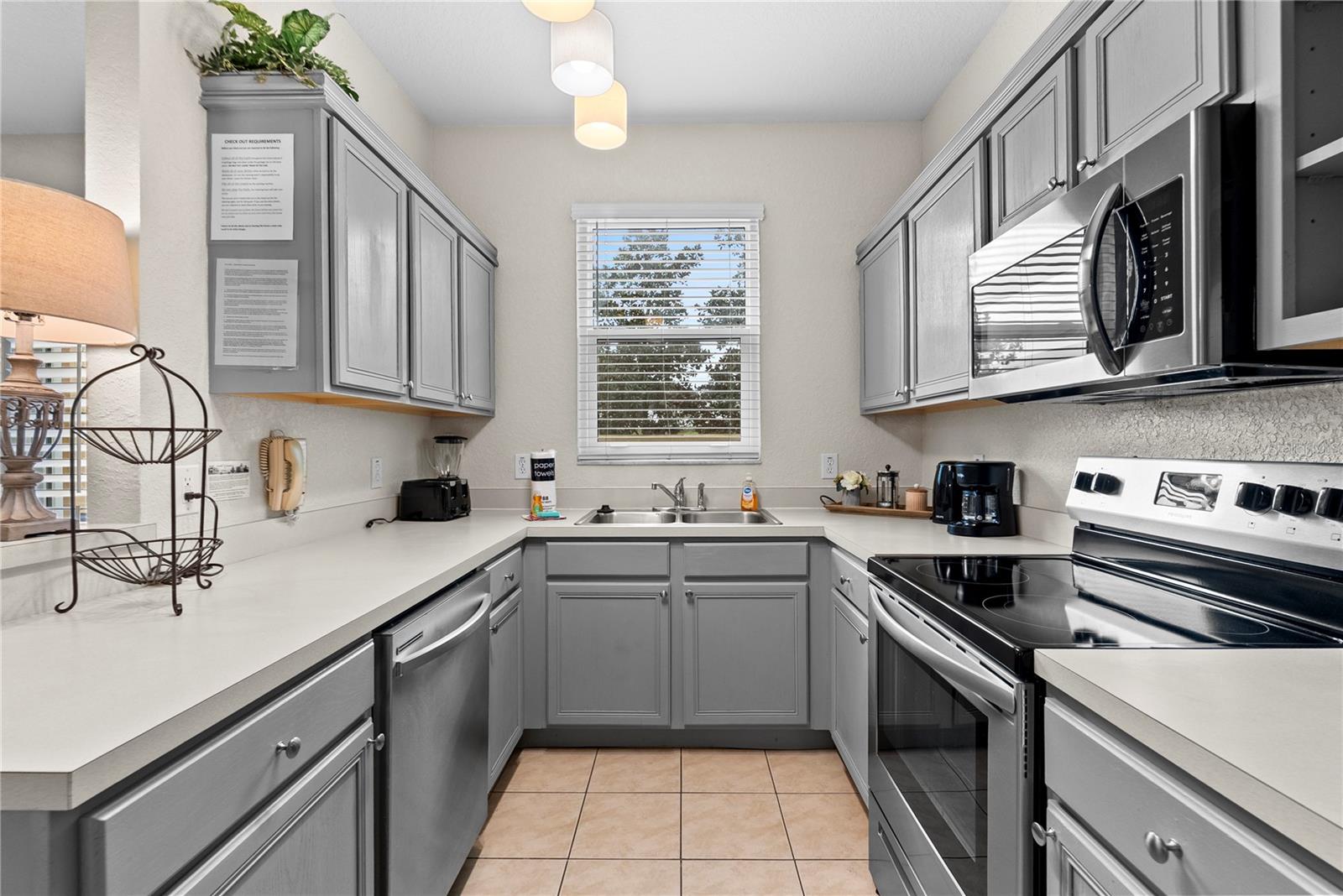 REGAL PALMS AT HIGHLAND RESERVE - Residential