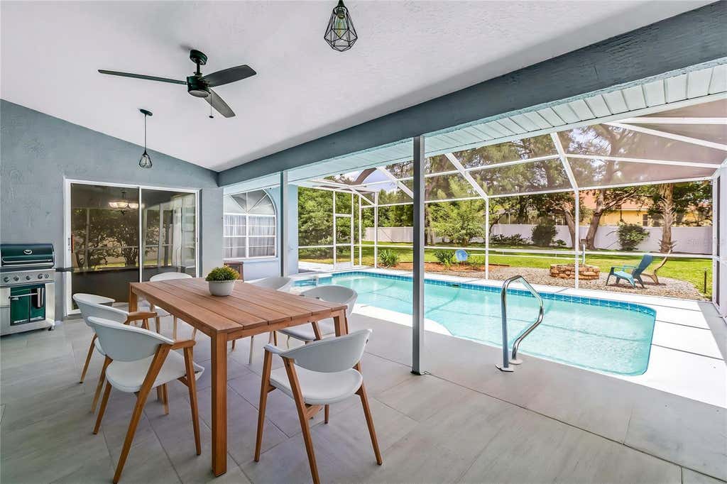 Photo of 18812 Bascomb Ln, Hudson, FL 34667 (MLS # TB8533257)