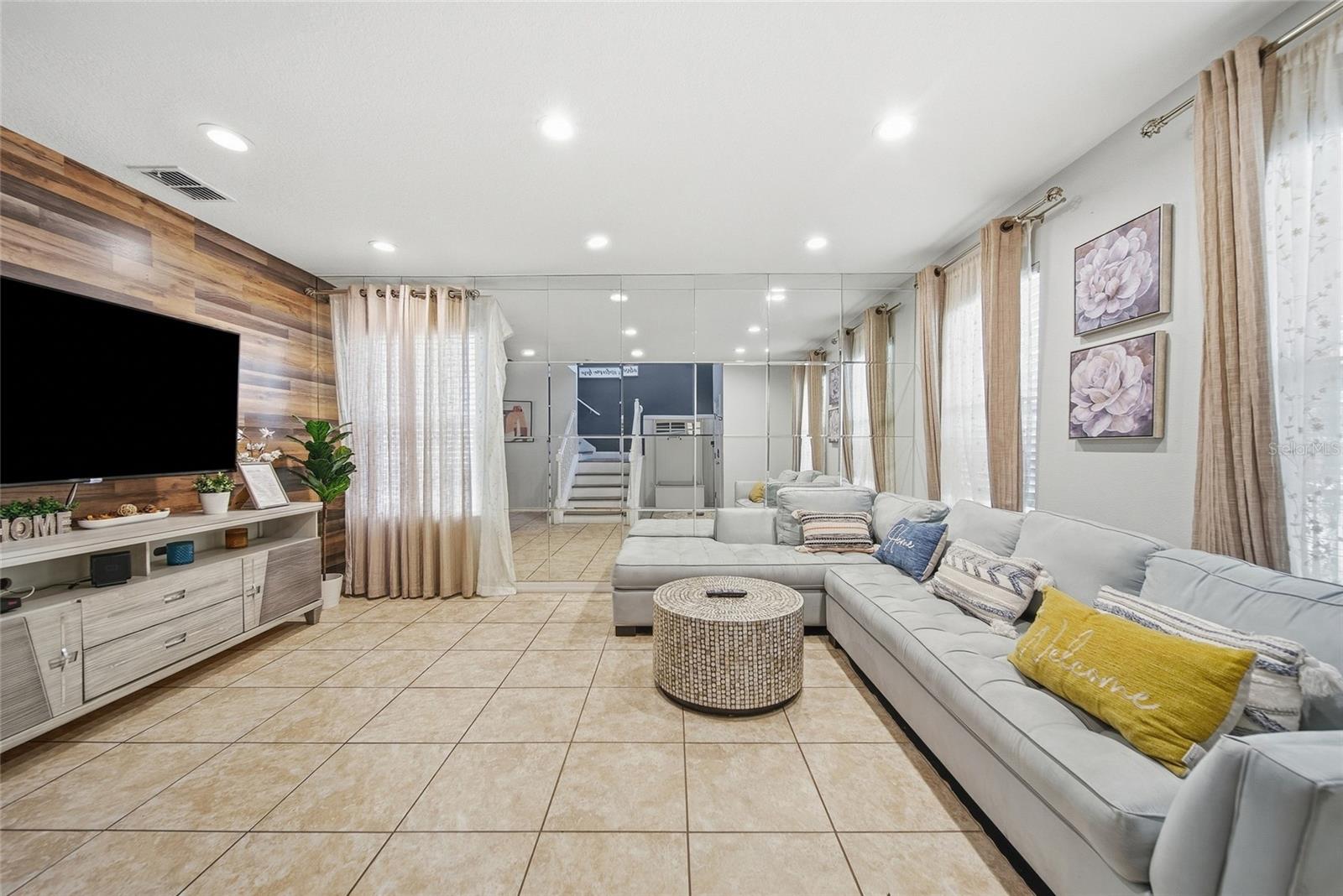 2808 ROCCELLA COURT