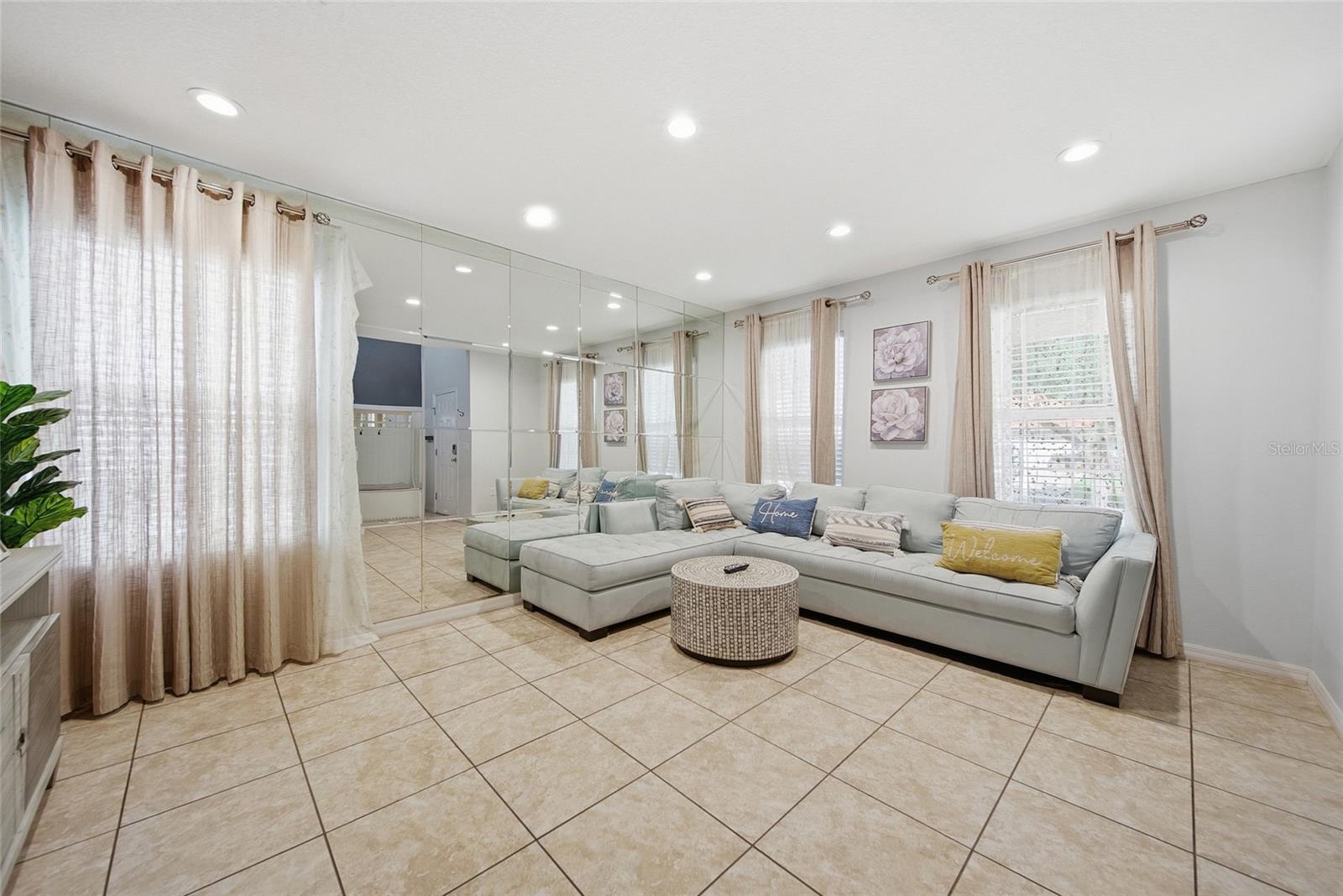 2808 ROCCELLA COURT