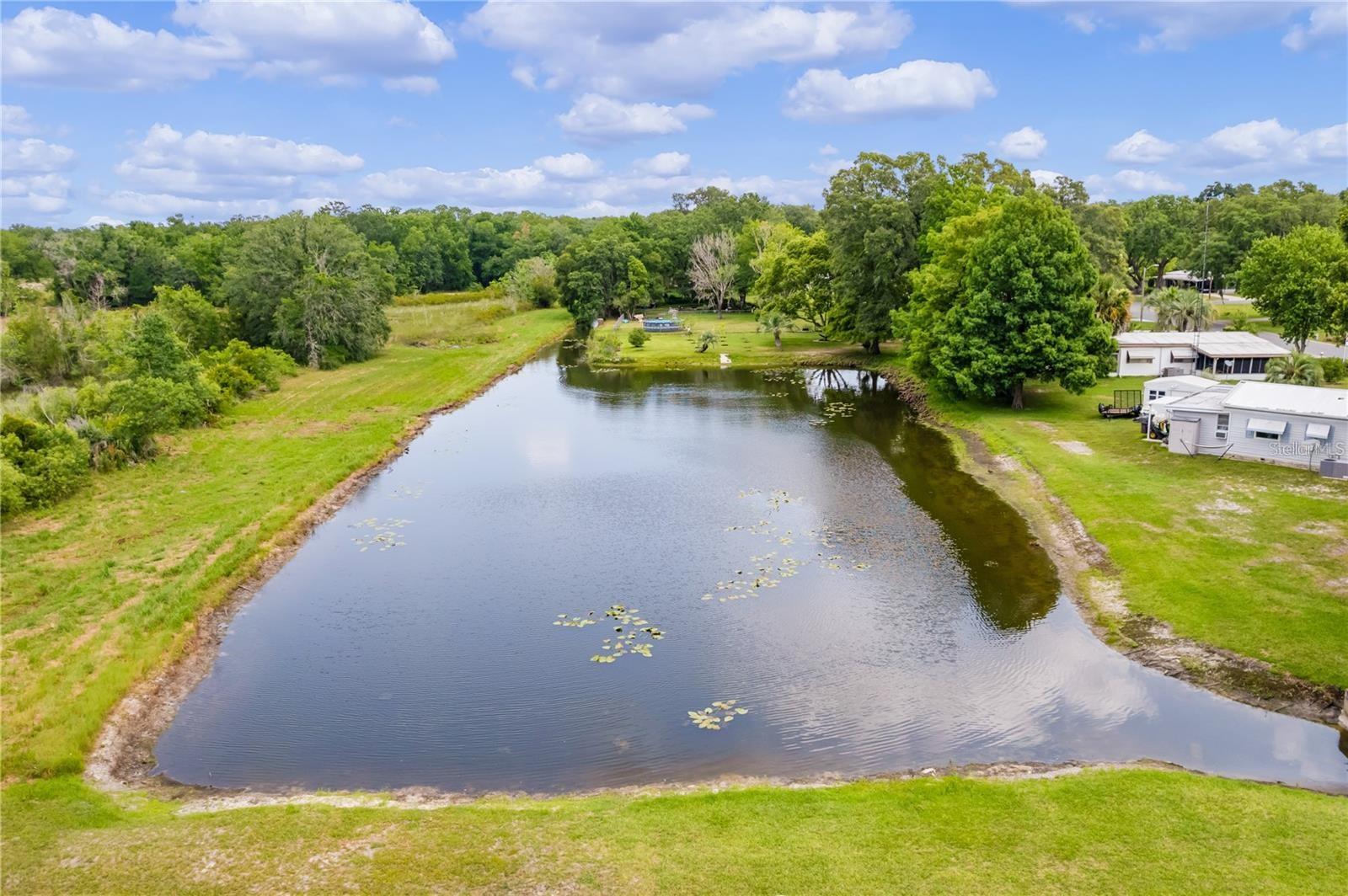 LADY LAKE OAK GROVE MOBILE HOME UNIT 01 - Residential