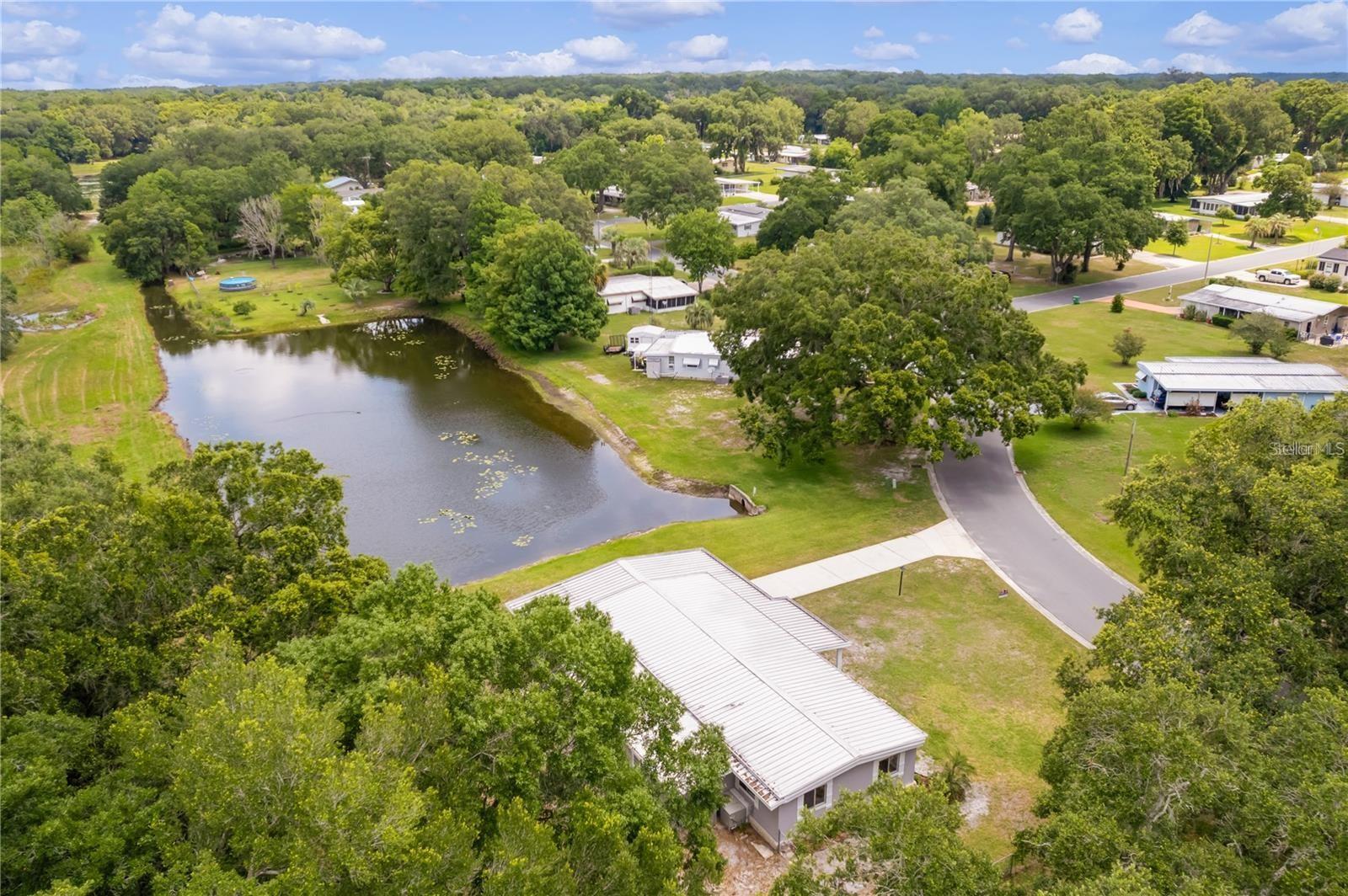 LADY LAKE OAK GROVE MOBILE HOME UNIT 01 - Residential