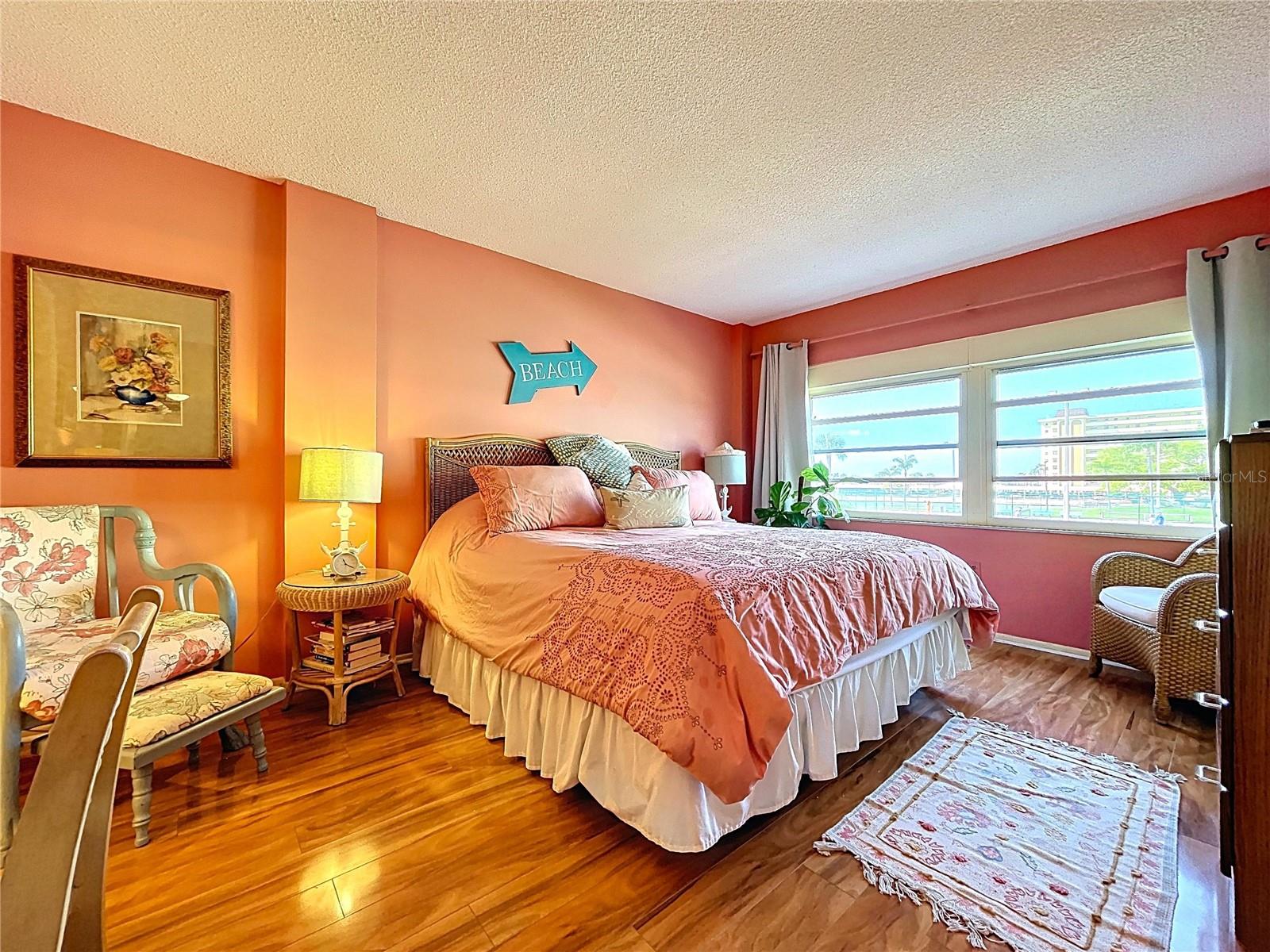 HAMILTON HOUSE THE CONDO - Residential