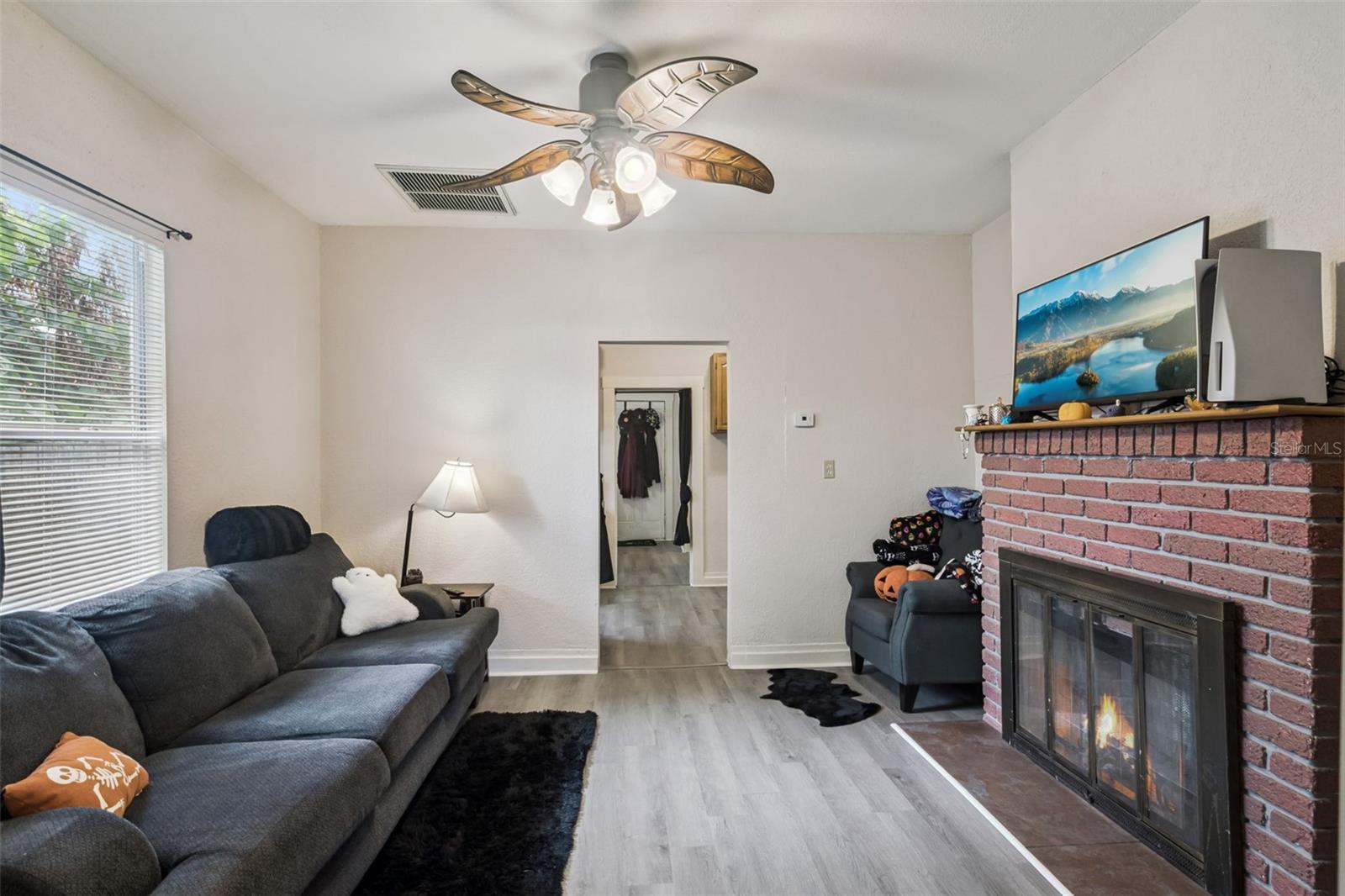 CODINGTON LAKE ALFRED - Residential Income