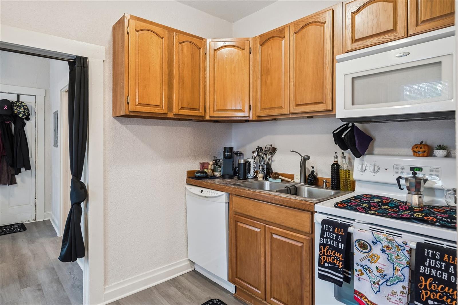 CODINGTON LAKE ALFRED - Residential Income