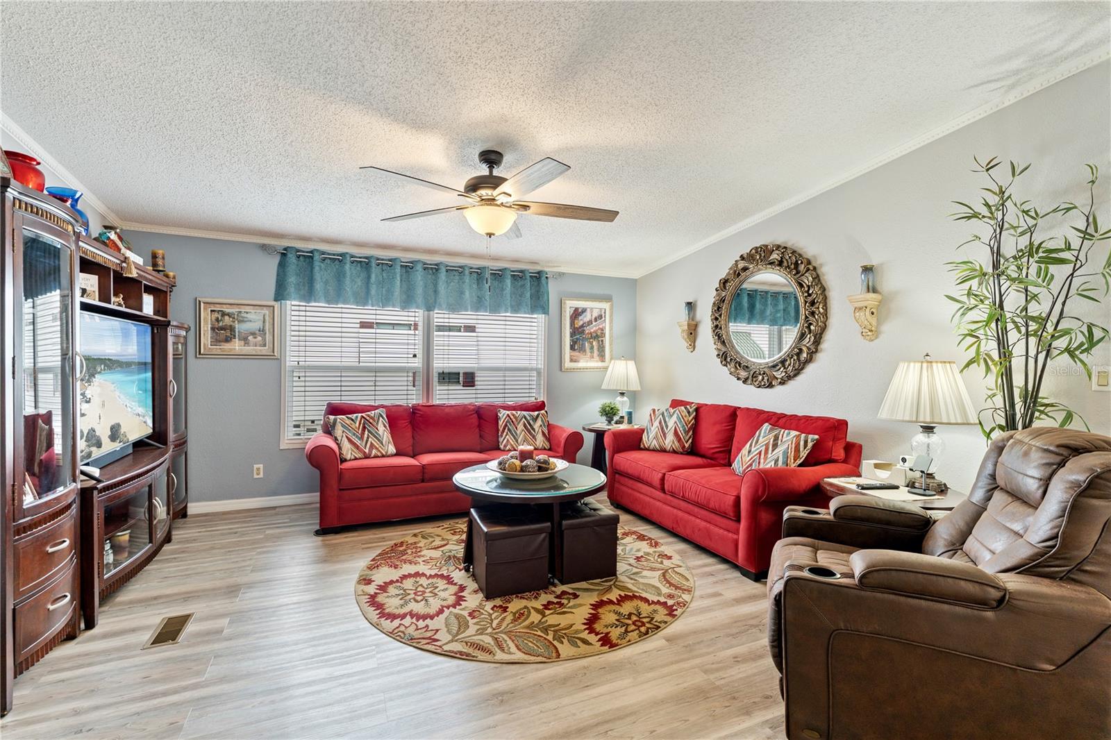 TIMBER LAKE ESTATES - Residential