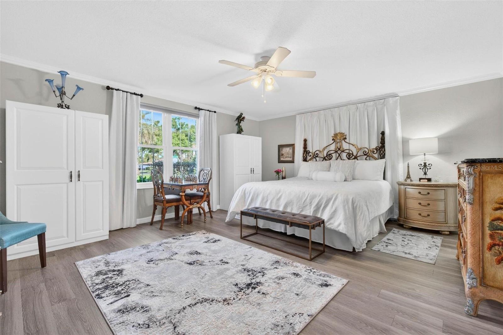 EDEN ISLE CONDO OF ST PETERSBURG - Residential