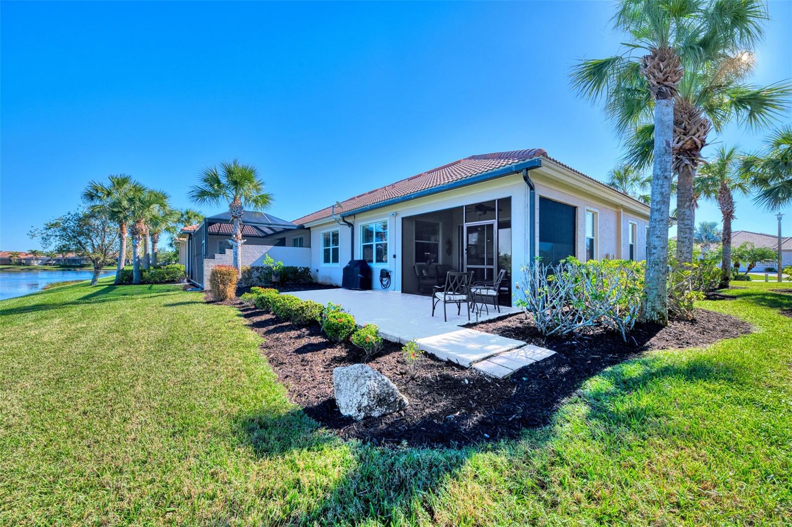 RIVERWOOD - Residential