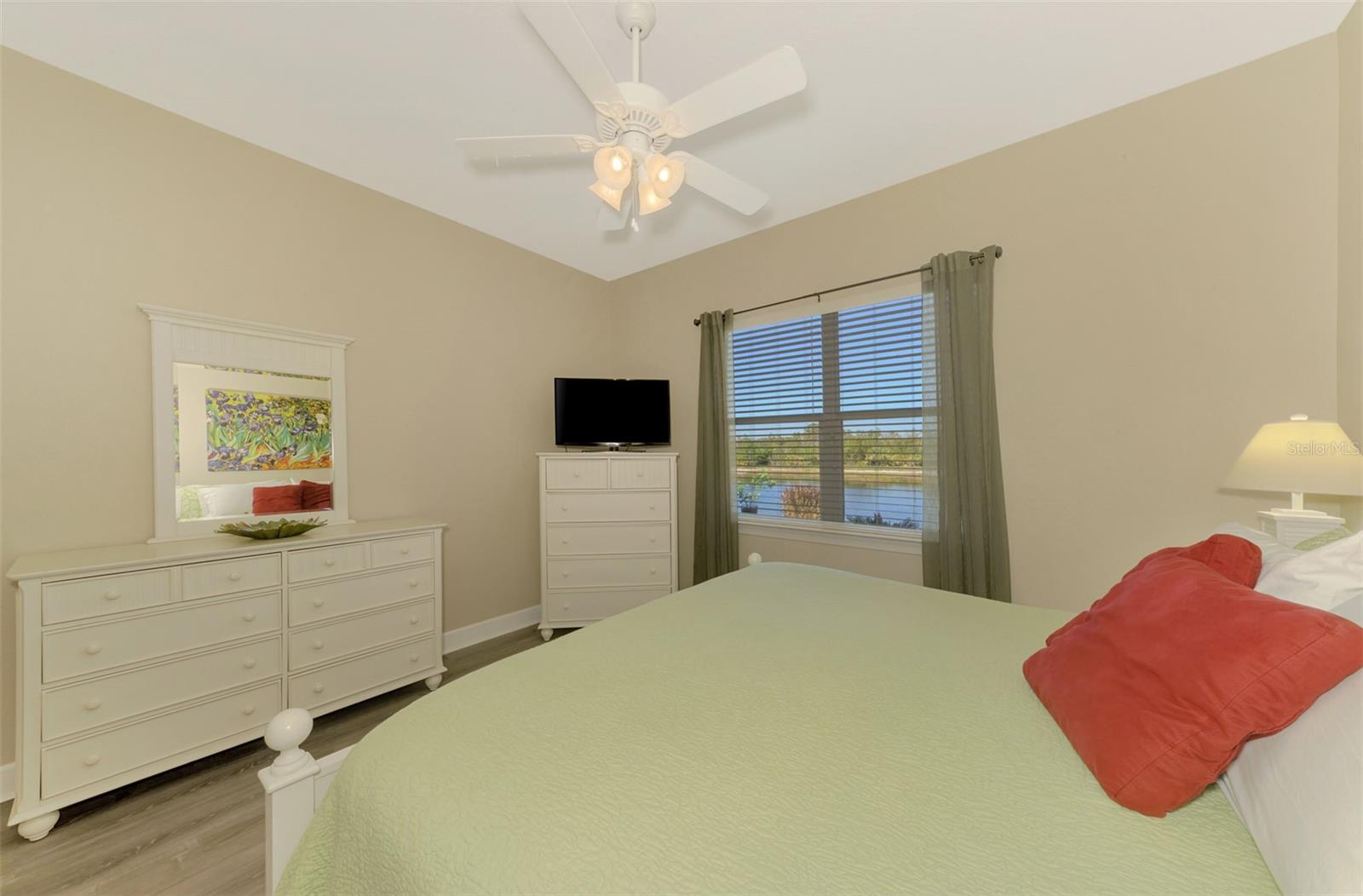 RIVERWOOD - Residential