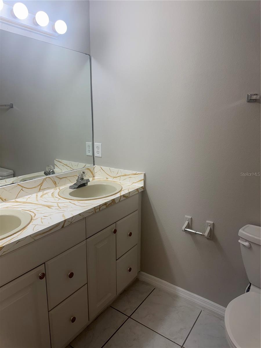 LINCOLN PARK - Residential