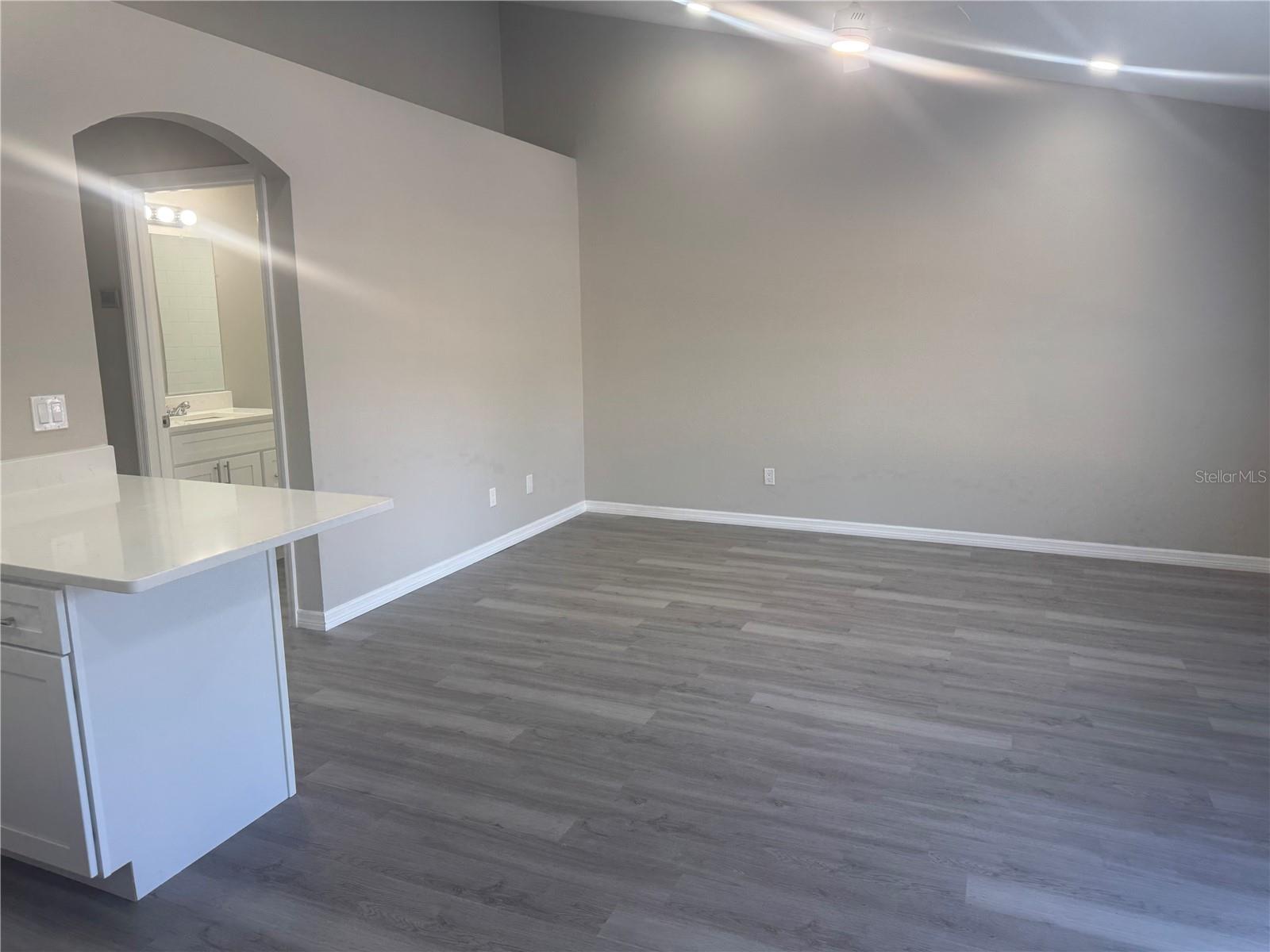 LINCOLN PARK - Residential