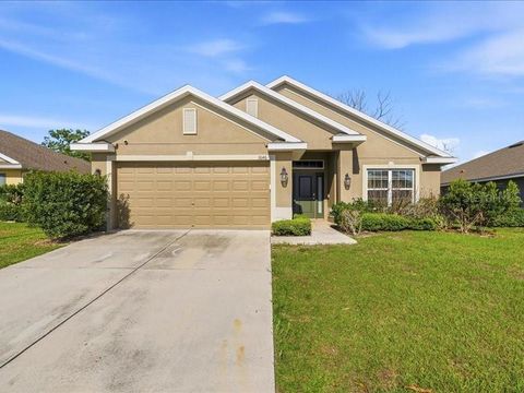 Photo of 1646 Tressel Court, Winter Haven, FL 33881 (MLS # P4938246)