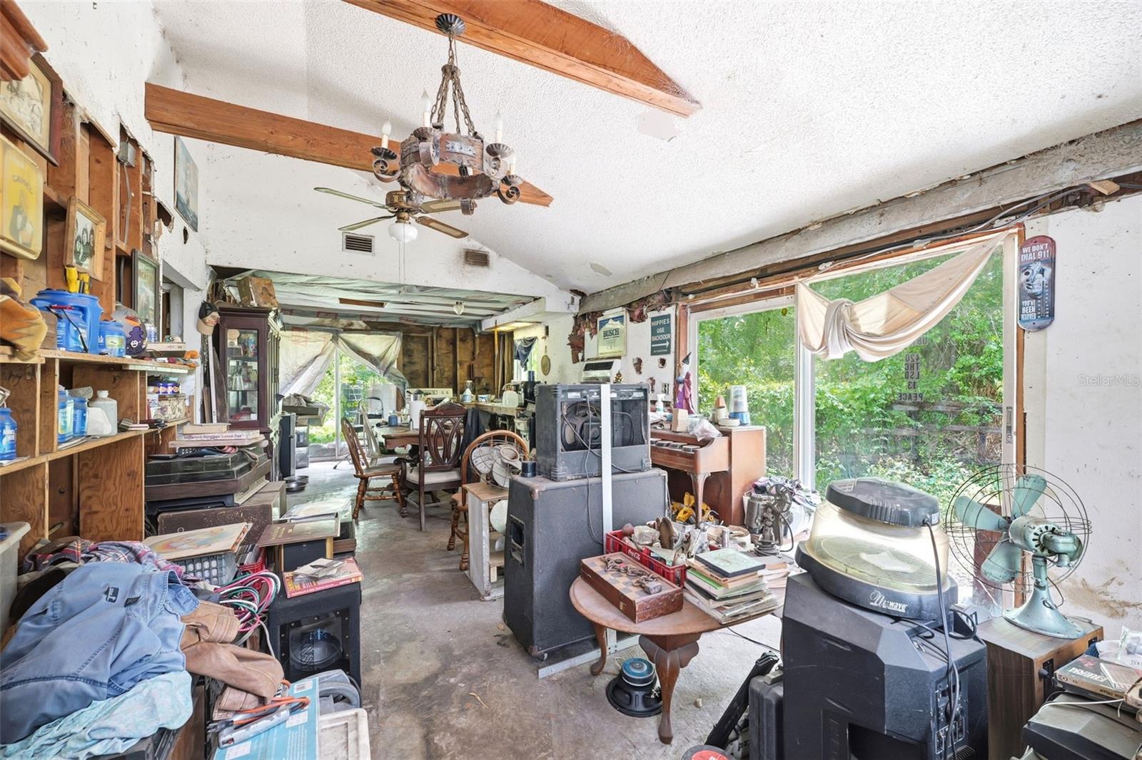 MOON LAKE ESTATES - Residential