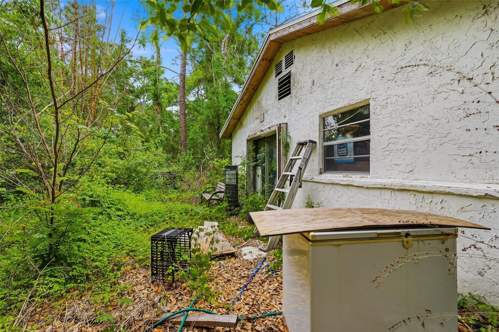 MOON LAKE ESTATES - Residential