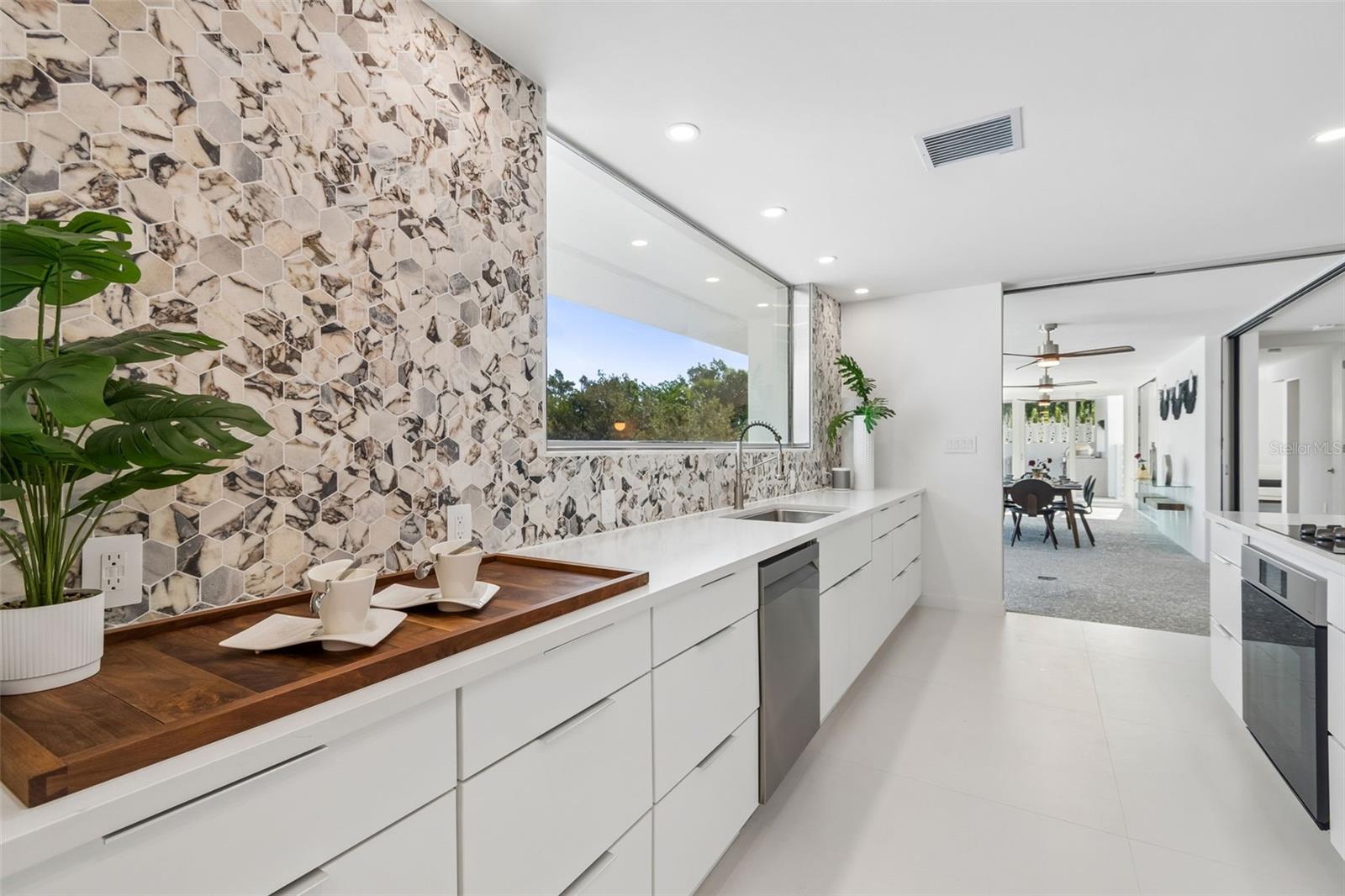 SANDERLING CLUB - Residential