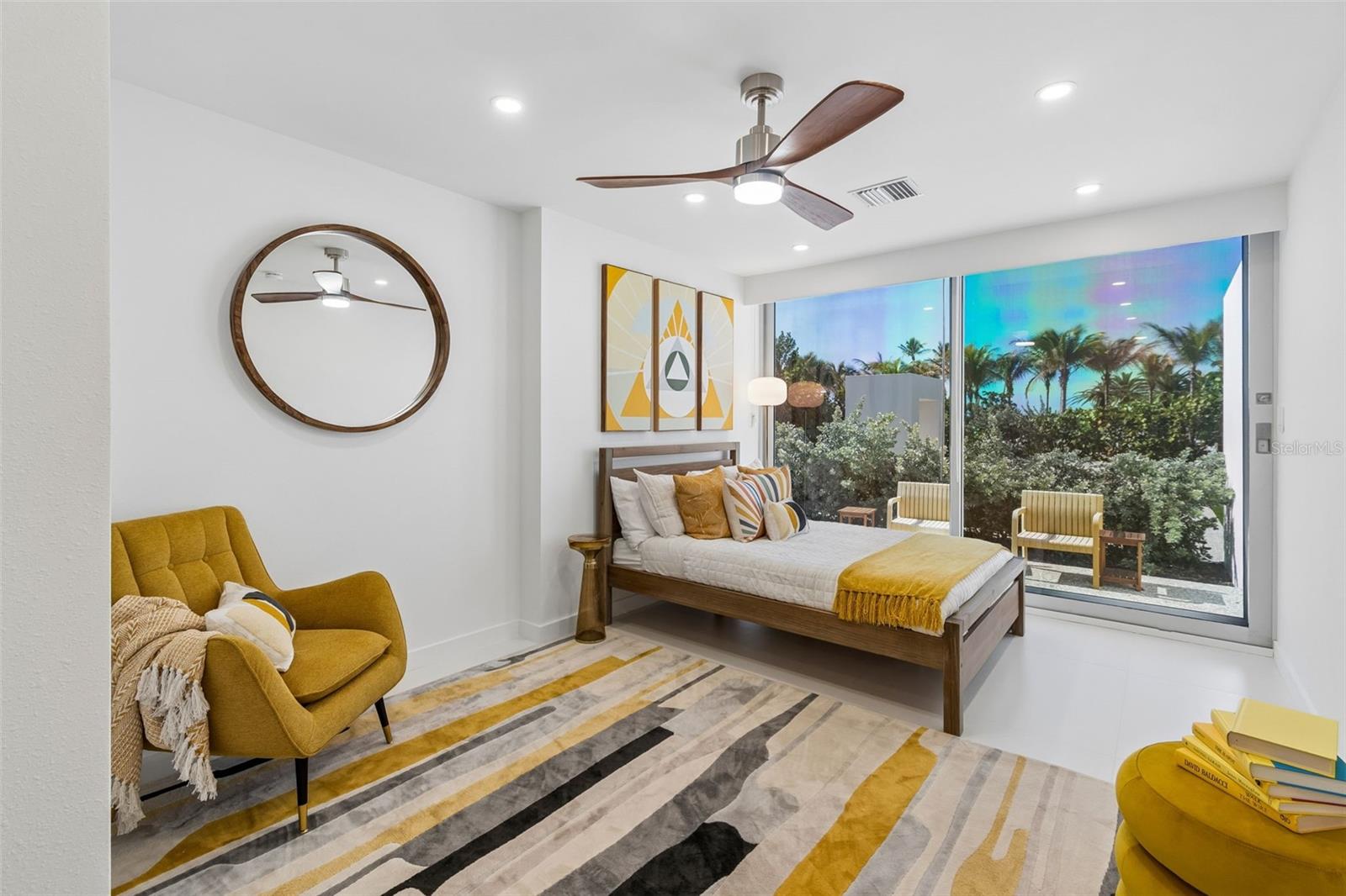 SANDERLING CLUB - Residential