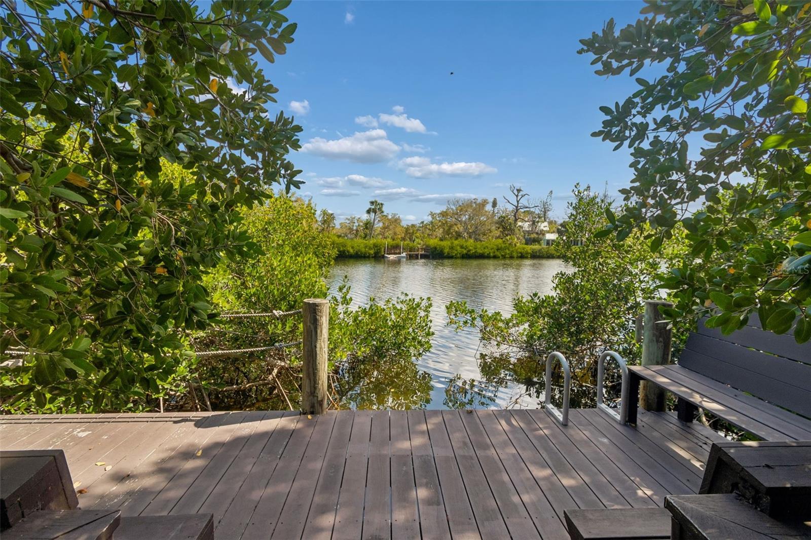 SANDERLING CLUB - Residential