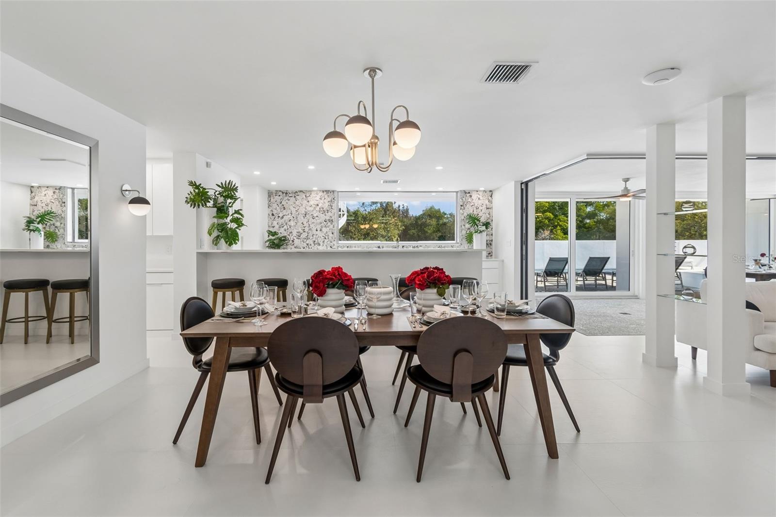 SANDERLING CLUB - Residential