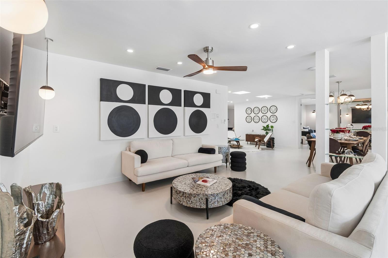 SANDERLING CLUB - Residential