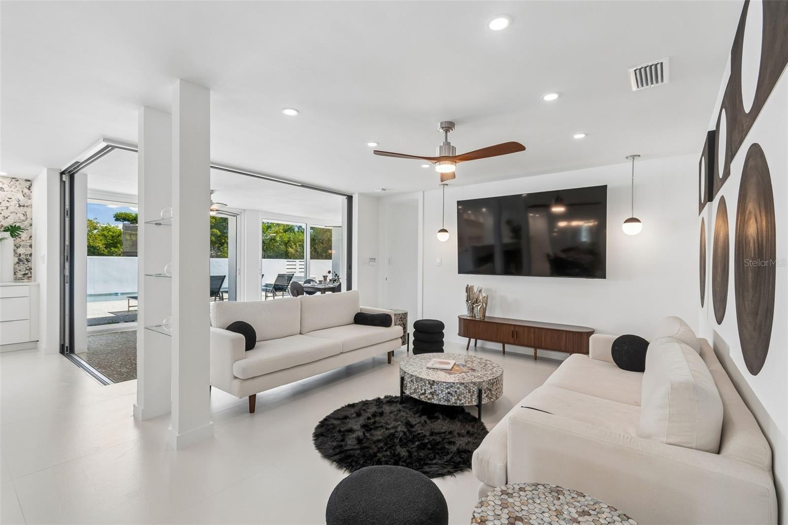 SANDERLING CLUB - Residential