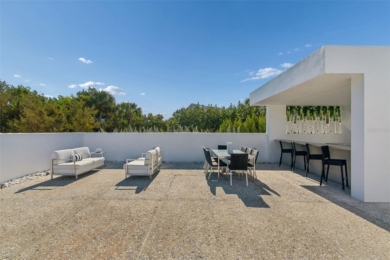 SANDERLING CLUB - Residential