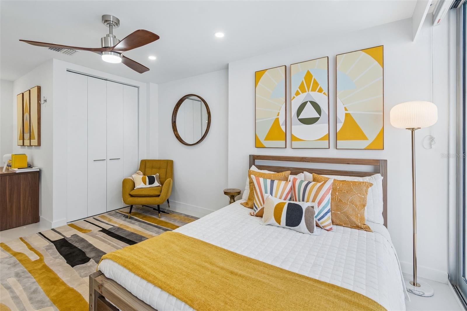 SANDERLING CLUB - Residential