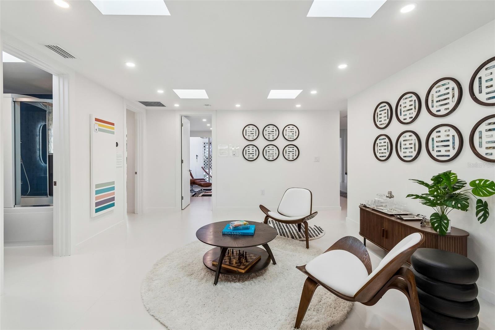 SANDERLING CLUB - Residential