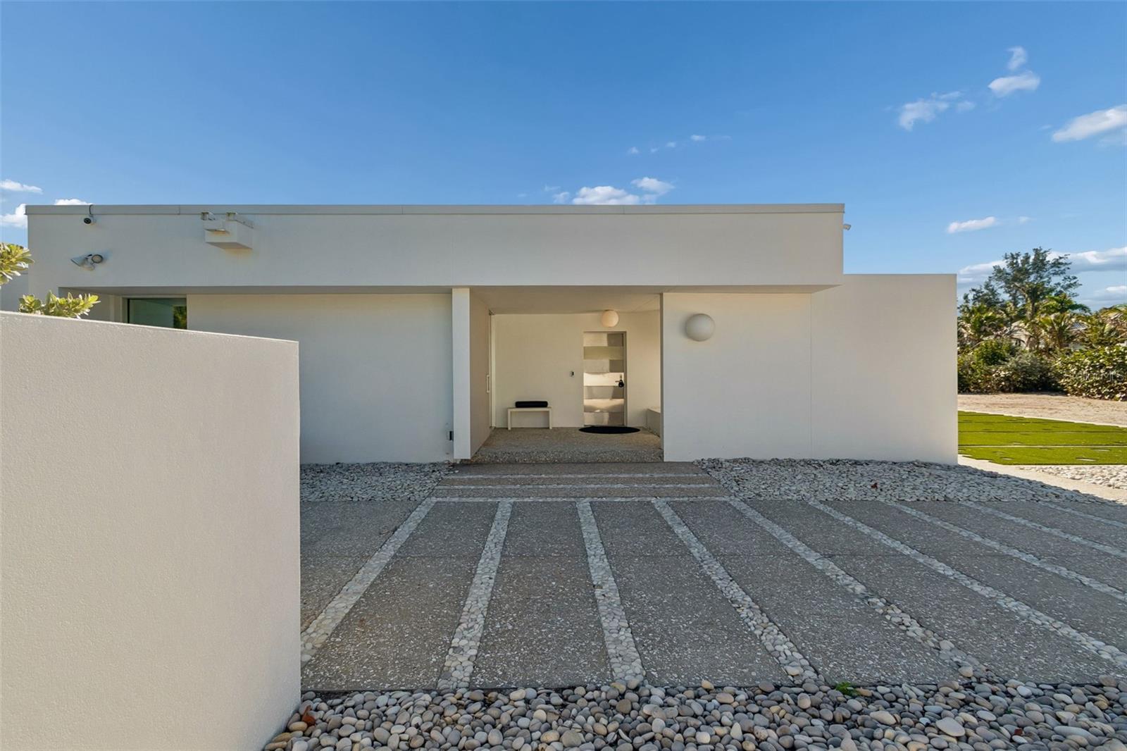 SANDERLING CLUB - Residential