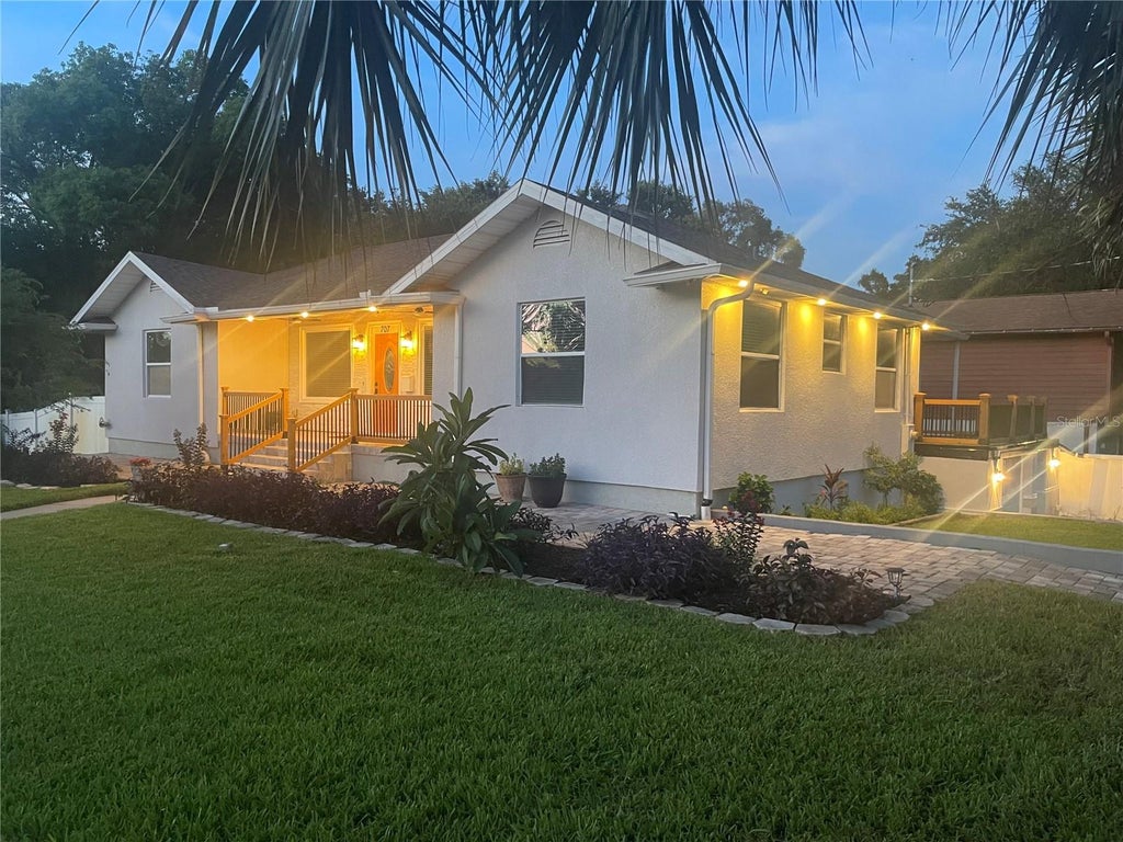 Photo of 707 N Glenwood Avenue, Clearwater, FL 33755 (MLS # TB8525358)